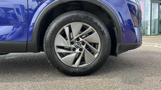 Nissan Qashqai 1.3 DiG-T MH Acenta Premium 5dr