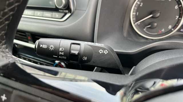 Nissan Qashqai 1.3 DiG-T MH Acenta Premium 5dr