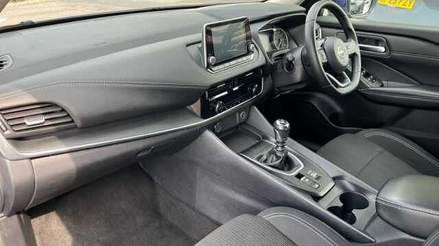 Nissan Qashqai 1.3 DiG-T MH Acenta Premium 5dr