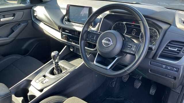 Nissan Qashqai QASHQAI 1.3 DiG-T MH Acenta Premium 5dr