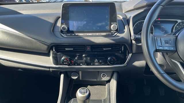 Nissan Qashqai QASHQAI 1.3 DiG-T MH Acenta Premium 5dr