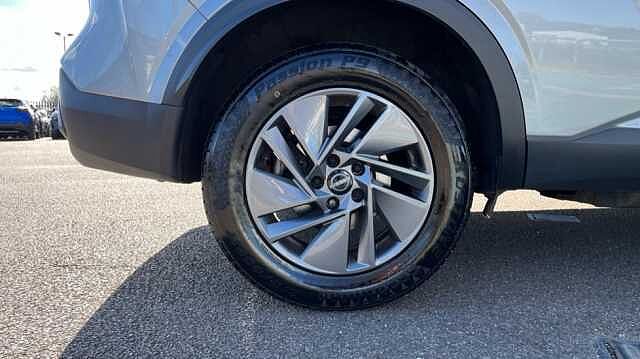 Nissan Qashqai QASHQAI 1.3 DiG-T MH Acenta Premium 5dr