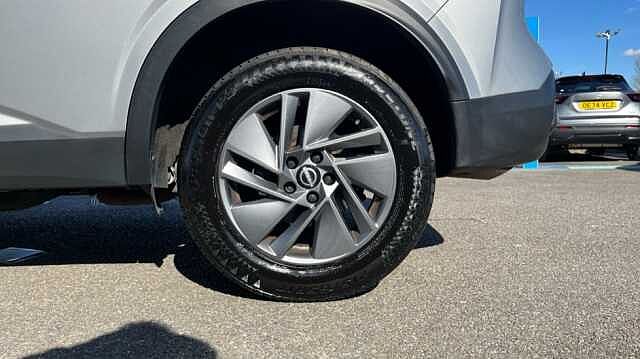 Nissan Qashqai QASHQAI 1.3 DiG-T MH Acenta Premium 5dr