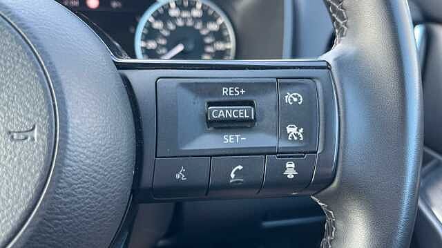 Nissan Qashqai QASHQAI 1.3 DiG-T MH Acenta Premium 5dr