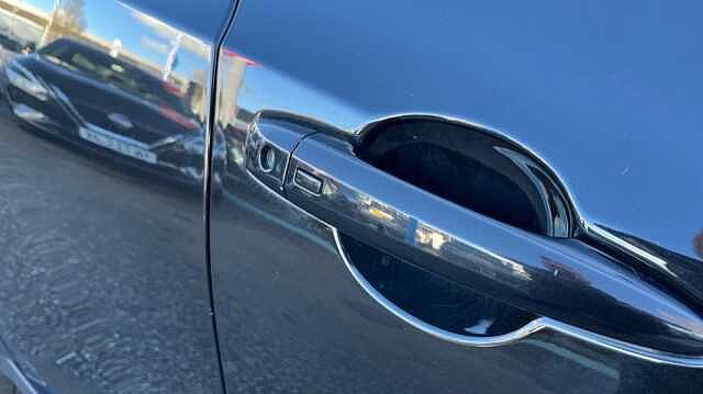 Nissan Juke JUKE 1.0 DiG-T 114 N-Connecta 5dr