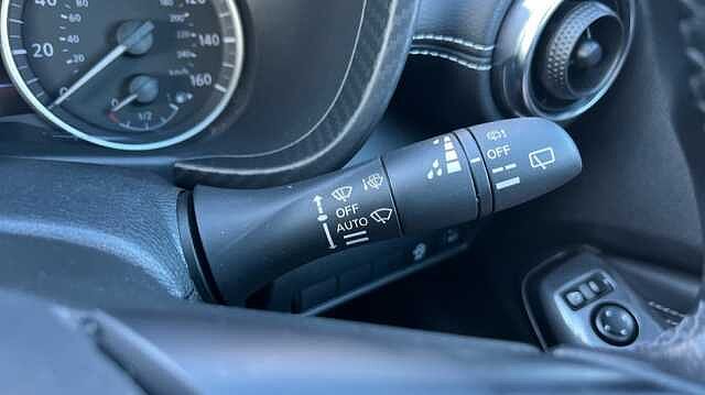 Nissan Juke JUKE 1.0 DiG-T 114 N-Connecta 5dr