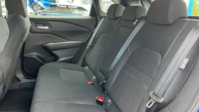 Nissan Qashqai 1.3 DiG-T MH Acenta Premium 5dr