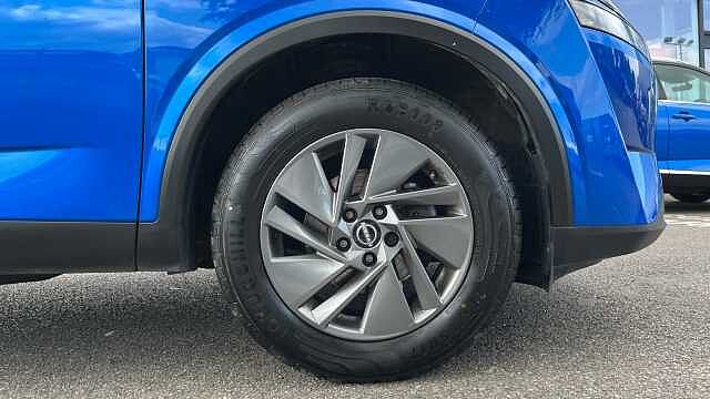 Nissan Qashqai 1.3 DiG-T MH Acenta Premium 5dr