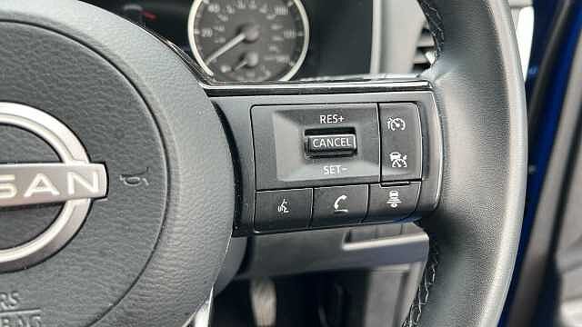 Nissan Qashqai 1.3 DiG-T MH Acenta Premium 5dr