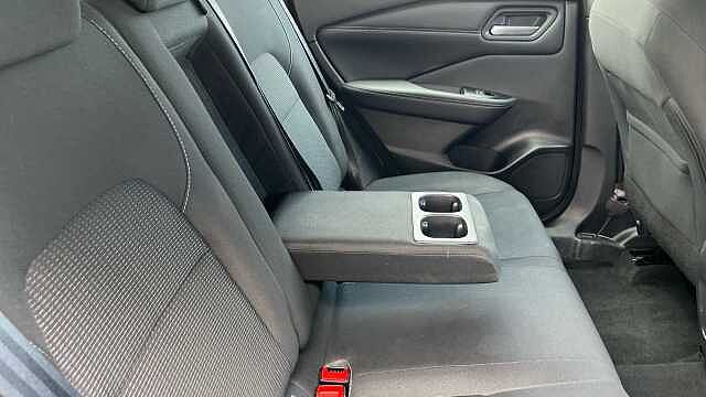 Nissan Qashqai 1.3 DiG-T MH Acenta Premium 5dr