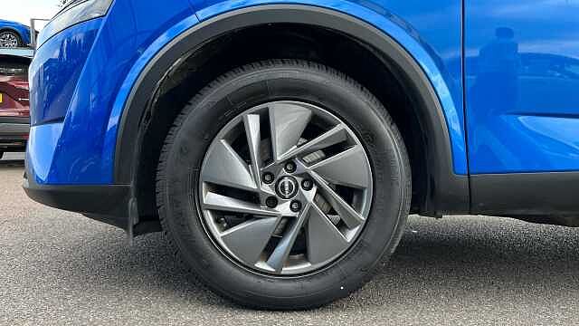 Nissan Qashqai 1.3 DiG-T MH Acenta Premium 5dr