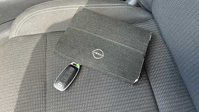 Nissan Qashqai 1.3 DiG-T MH Acenta Premium 5dr