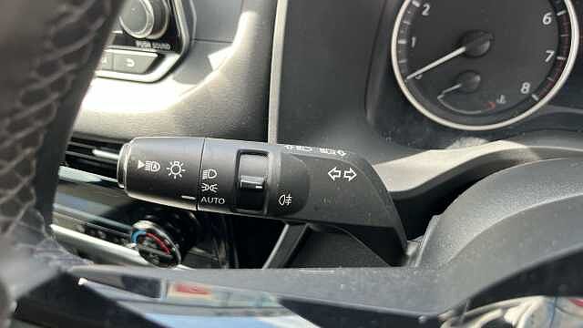 Nissan Qashqai 1.3 DiG-T MH Acenta Premium 5dr