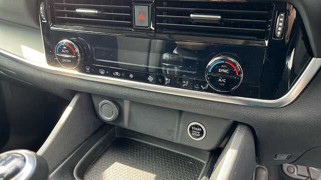 Nissan Qashqai 1.3 DiG-T MH Acenta Premium 5dr