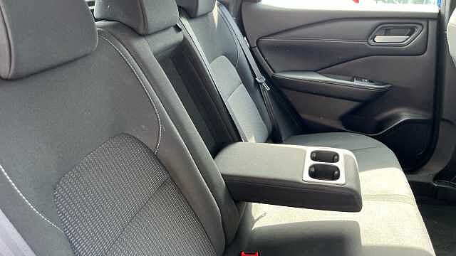 Nissan Qashqai 1.3 DiG-T MH Acenta Premium 5dr