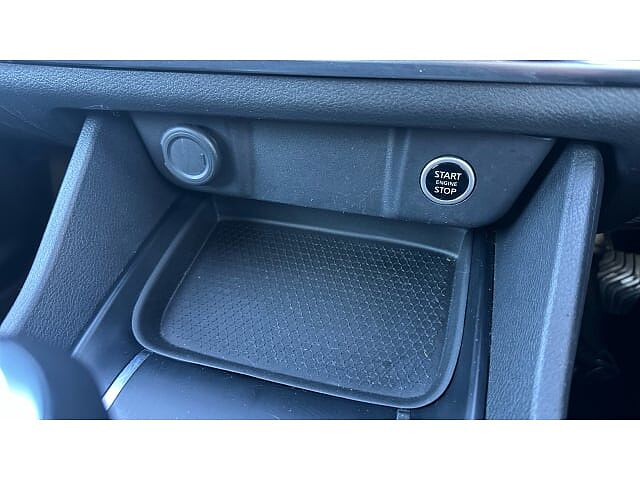 Nissan Qashqai 1.3 DiG-T MH Acenta Premium 5dr Petrol Hatchback