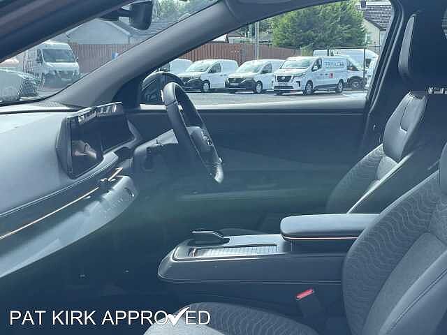 Nissan Ariya 63B ADVANCE *22Kwh CHARGER,SKY PACK,