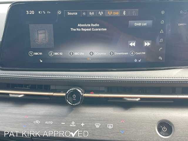 Nissan Ariya 63B ADVANCE *22Kwh CHARGER,SKY PACK,