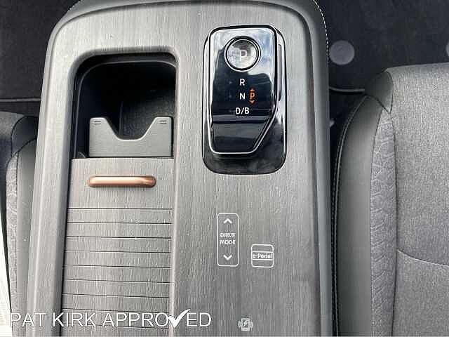 Nissan Ariya 63B ADVANCE *22Kwh CHARGER,SKY PACK,