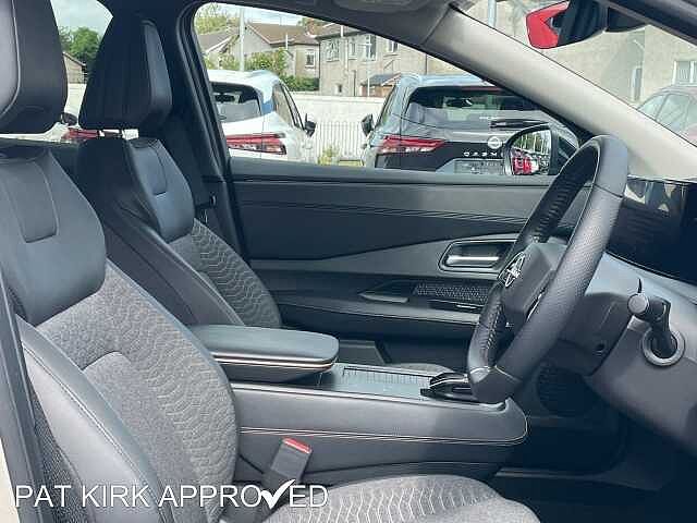 Nissan Ariya 63B ADVANCE *22Kwh CHARGER,SKY PACK,