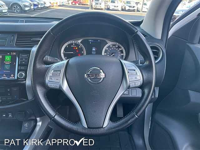 Nissan Navara Double Cab Pick Up Tekna 2.3dCi 190 TT 4WD Auto