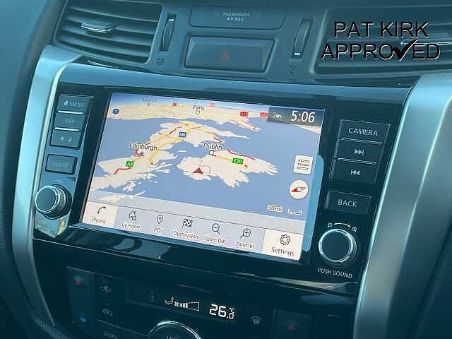 Nissan Navara Double Cab Pick Up Tekna 2.3dCi 190 TT 4WD Auto