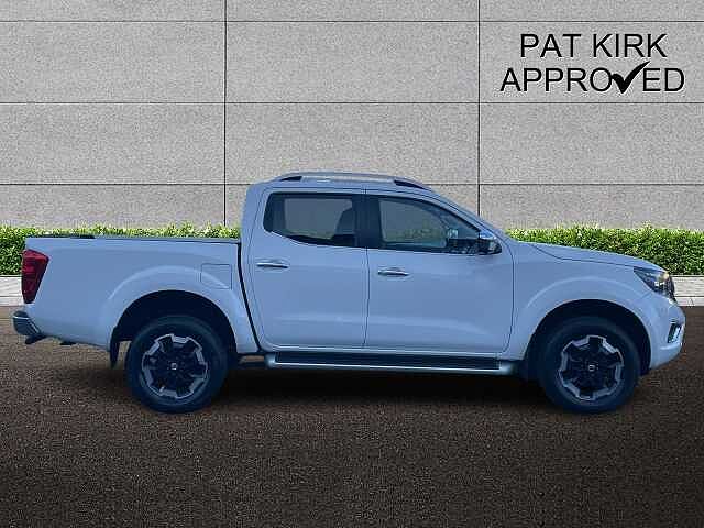 Nissan Navara Double Cab Pick Up Tekna 2.3dCi 190 TT 4WD Auto