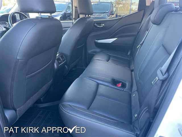Nissan Navara Double Cab Pick Up Tekna 2.3dCi 190 TT 4WD Auto