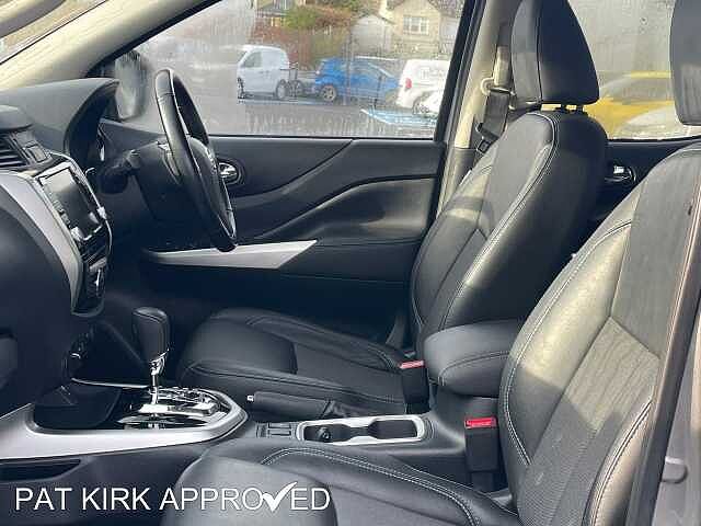 Nissan Navara Double Cab Pick Up N-Guard 2.3dCi 190 TT 4WD Auto
