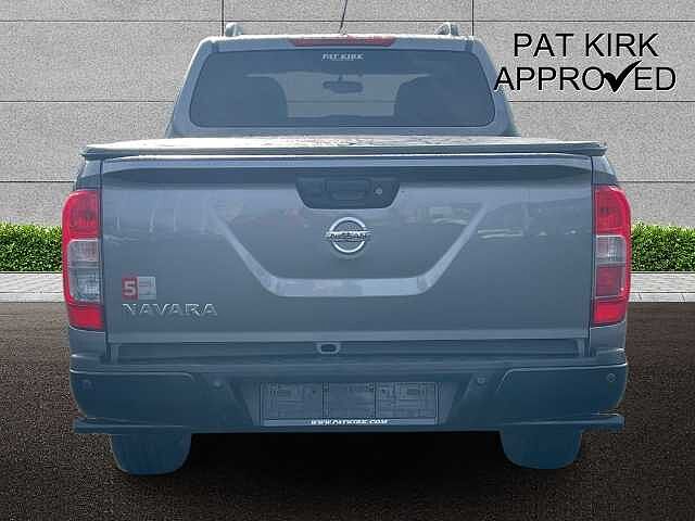 Nissan Navara Double Cab Pick Up N-Guard 2.3dCi 190 TT 4WD Auto