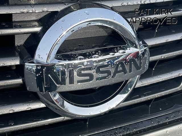 Nissan Navara Double Cab Pick Up N-Guard 2.3dCi 190 TT 4WD Auto