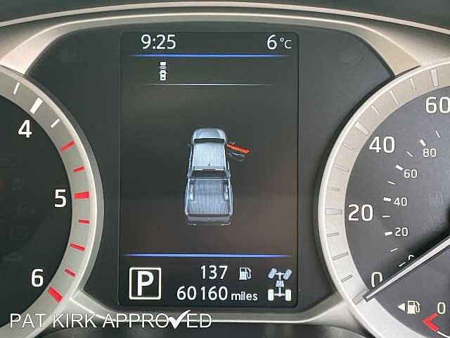 Nissan Navara Double Cab Pick Up N-Guard 2.3dCi 190 TT 4WD Auto