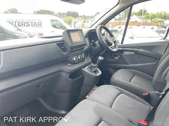 Nissan Primastar 2.0 dCi 130ps H1 Tekna Van