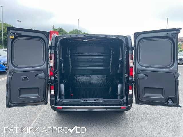 Nissan Primastar 2.0 dCi 130ps H1 Tekna Van