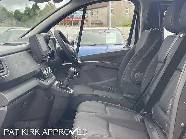 Nissan Primastar 2.0 dCi 150ps H1 Tekna Crew Van