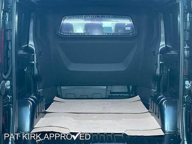 Nissan Primastar 2.0 dCi 150ps H1 Tekna Crew Van