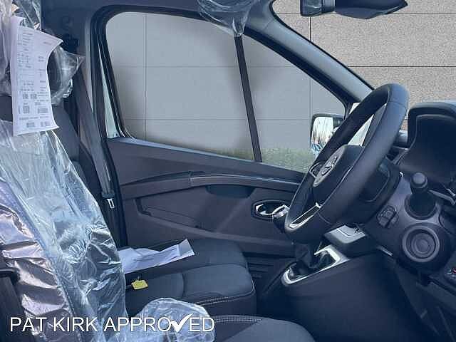 Nissan Primastar 2.0 dCi 150ps H1 Tekna Crew Van