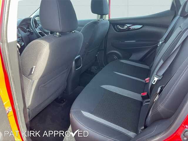 Nissan Qashqai 1.3 DiG-T Acenta Premium 5dr