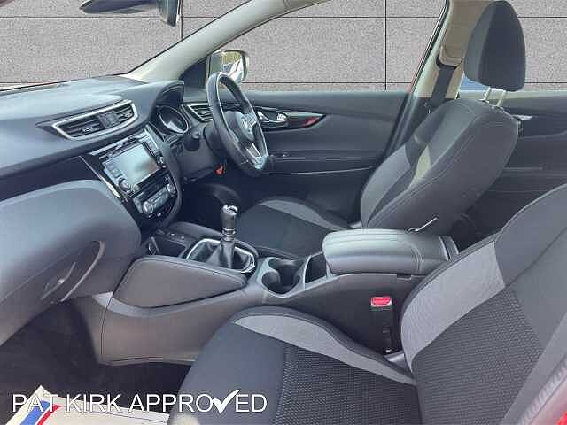 Nissan Qashqai 1.3 DiG-T Acenta Premium 5dr