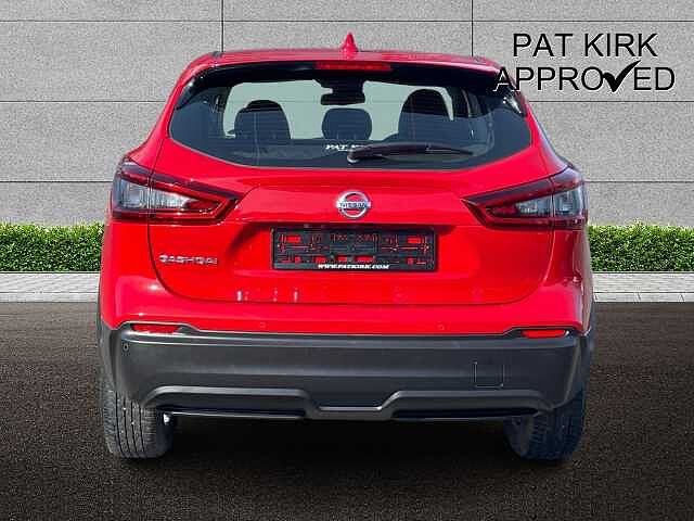 Nissan Qashqai 1.3 DiG-T Acenta Premium 5dr