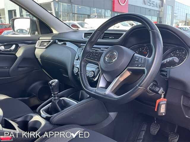 Nissan Qashqai 1.3 DiG-T Acenta Premium 5dr