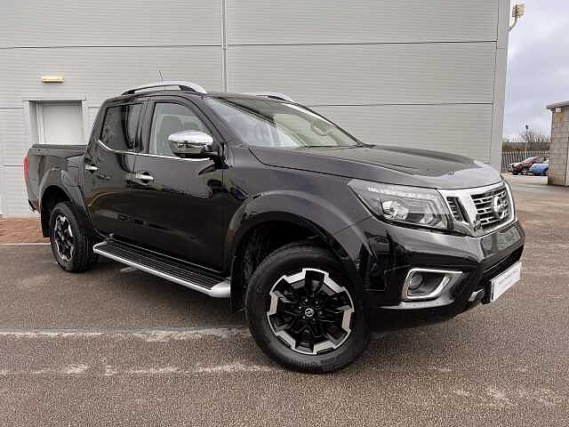 Nissan Navara 2.3dCi TT (EU6dt) Tekna Doub Cab 4WD Pickup