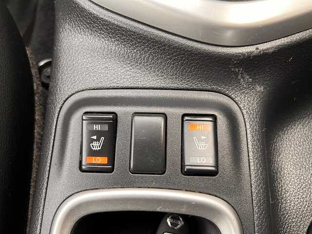 Nissan Navara 2.3dCi TT (EU6dt) Tekna Doub Cab 4WD Pickup