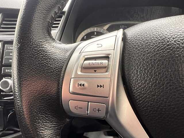 Nissan Navara 2.3dCi TT (EU6dt) Tekna Doub Cab 4WD Pickup