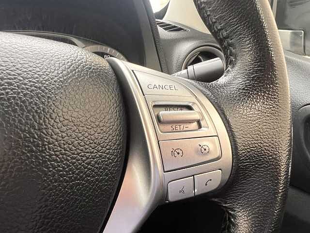 Nissan Navara 2.3dCi TT (EU6dt) N-Guard Double 4WD Pickup