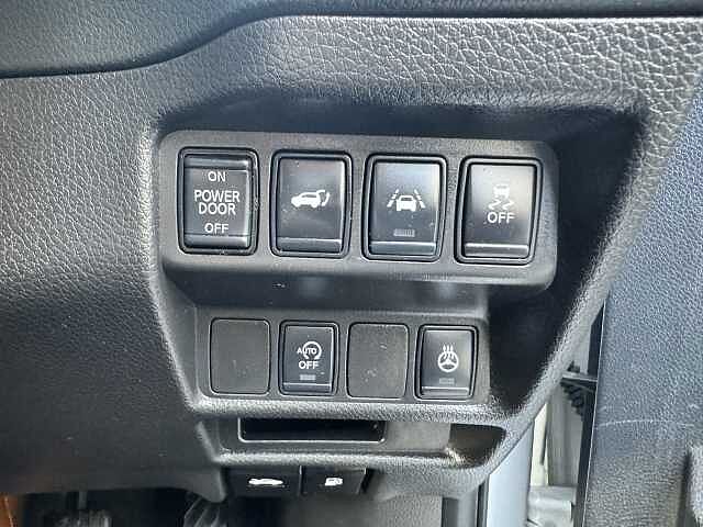 Nissan X-Trail 1.6 dCi Tekna 5-Door Station Wagon