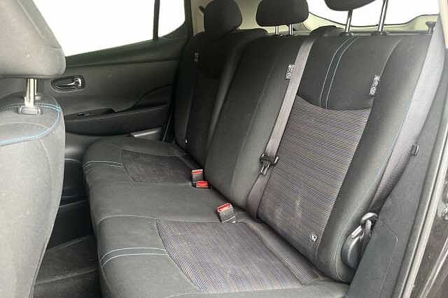 Nissan LEAF 110kW N-Connecta 39kWh 5dr Auto