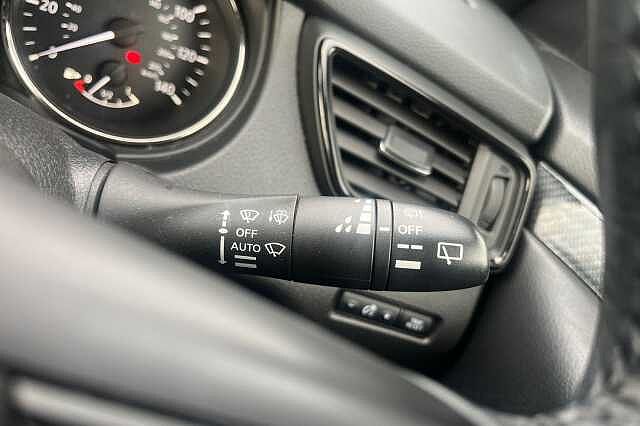 Nissan X-Trail 1.7 dCi N-Connecta 5dr