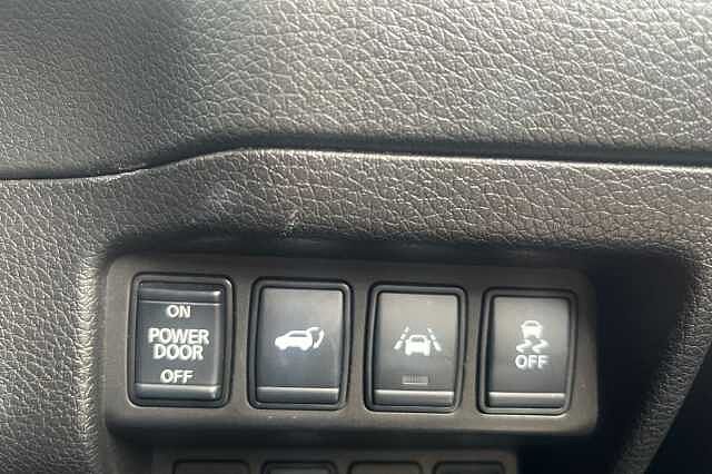 Nissan X-Trail 1.7 dCi N-Connecta 5dr