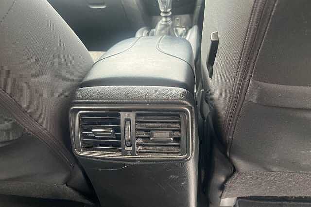 Nissan X-Trail 1.7 dCi N-Connecta 5dr